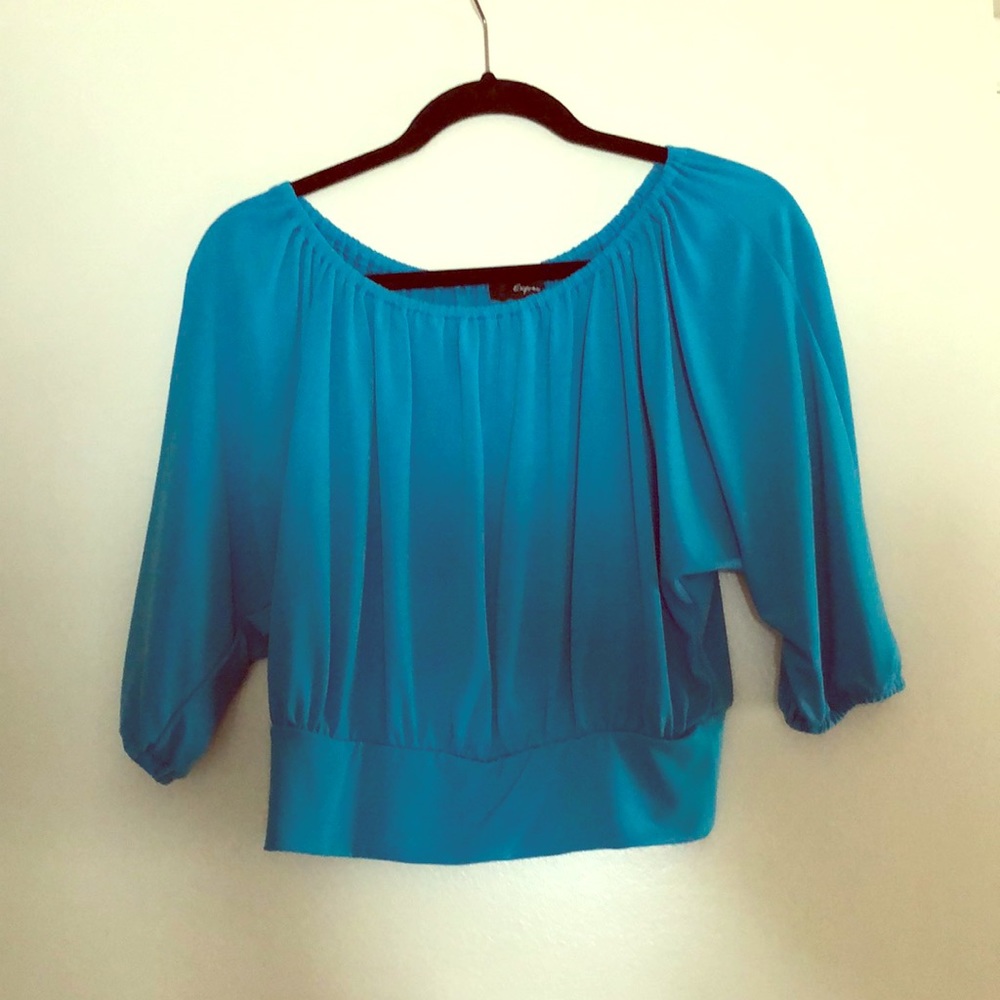 Express 3/4 sleeve crop top